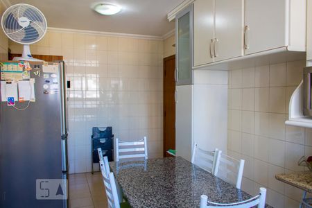 Apartamento à venda com 155m², 4 quartos e 2 vagasCozinha