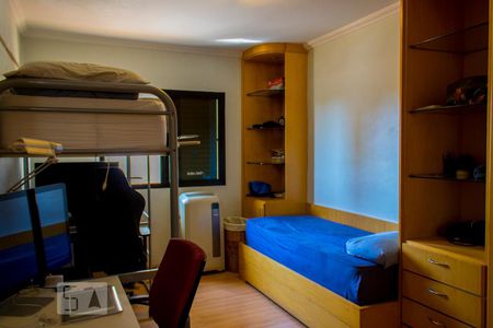 Apartamento à venda com 155m², 4 quartos e 2 vagasQuarto 2