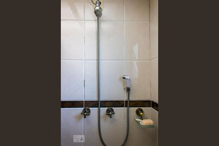 Apartamento à venda com 155m², 4 quartos e 2 vagasDetalhe do Banheiro da Suíte