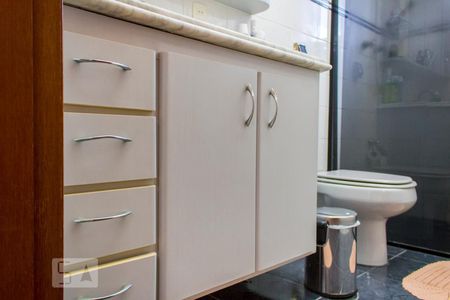 Apartamento à venda com 155m², 4 quartos e 2 vagasDetalhe do Banheiro