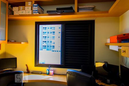 Apartamento à venda com 155m², 4 quartos e 2 vagasQuarto 4