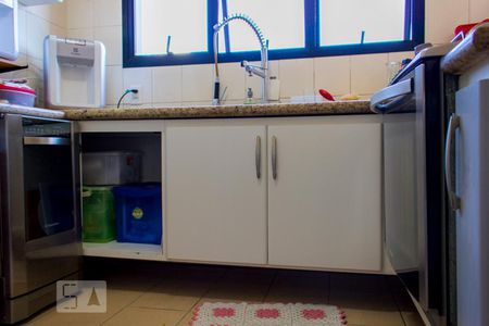 Apartamento à venda com 155m², 4 quartos e 2 vagasCozinha - Armários