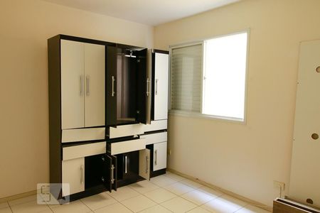 Quarto de kitnet/studio para alugar com 1 quarto, 40m² em Urbanova, São José dos Campos