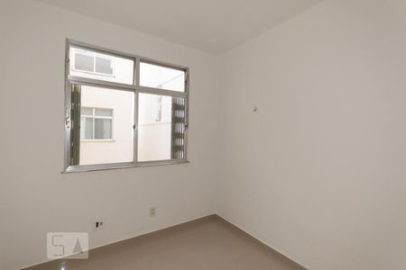 Quarto 2 de apartamento para alugar com 2 quartos, 70m² em Grajaú, Rio de Janeiro