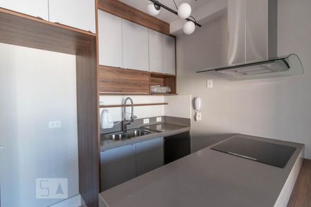 Sala/Cozinha de kitnet/studio à venda com 1 quarto, 34m² em Sumarezinho, São Paulo