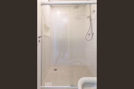 Studio à venda com 34m², 1 quarto e 1 vaga Studio à venda com 34m², 1 quarto e 1 vagaBanheiro