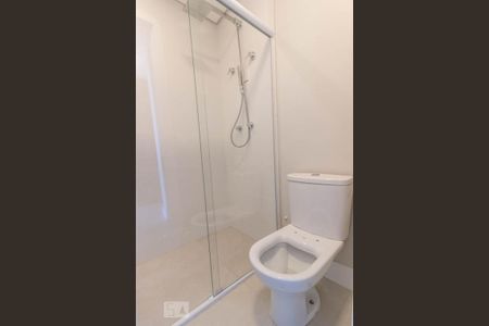Studio à venda com 34m², 1 quarto e 1 vaga Studio à venda com 34m², 1 quarto e 1 vagaBanheiro