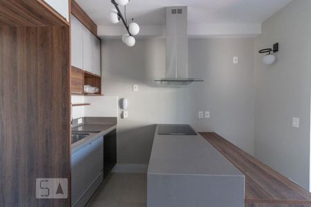 Sala/Cozinha de kitnet/studio à venda com 1 quarto, 34m² em Sumarezinho, São Paulo