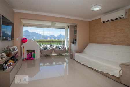 Sala de apartamento para alugar com 3 quartos, 117m² em Jacarepaguá, Rio de Janeiro