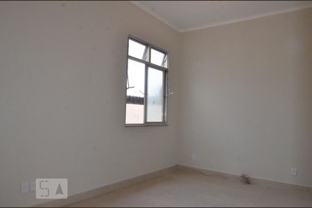 Sala de apartamento para alugar com 1 quarto, 40m² em Cascadura, Rio de Janeiro