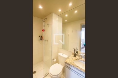 Banheiro de apartamento à venda com 1 quarto, 46m² em Jardim Santo Amaro, São Paulo