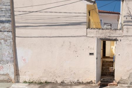 Fachada de casa para alugar com 1 quarto, 40m² em Vila Parque Jabaquara, São Paulo