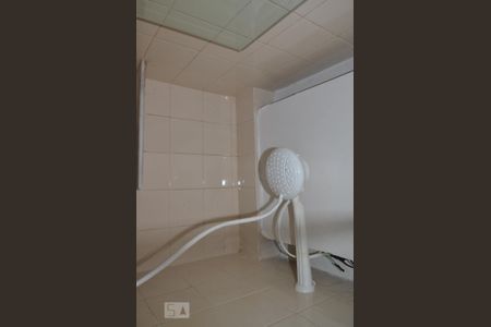 Apartamento à venda com 51m², 2 quartos e 1 vagaBanheiro- chuveiro