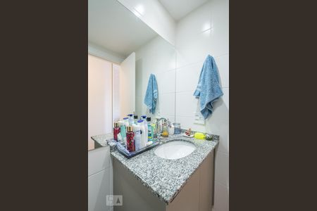 Apartamento à venda com 80m², 2 quartos e 1 vagaBanheiro Suíte