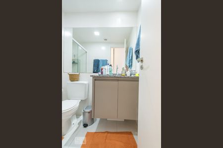 Apartamento à venda com 80m², 2 quartos e 1 vagaBanheiro Suíte