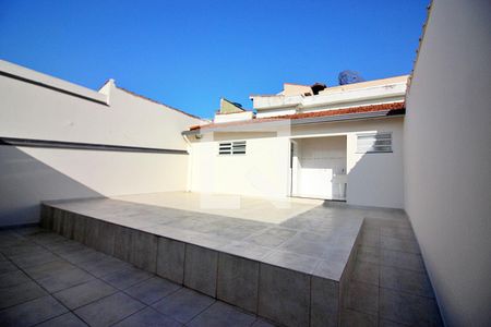 Casa à venda com 248m², 3 quartos e 3 vagasQuintal