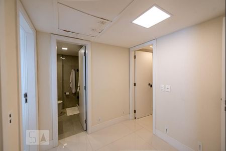 Apartamento à venda com 260m², 3 quartos e 3 vagasHall dos Quartos