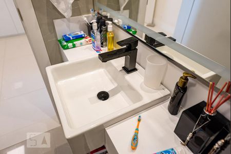 Apartamento à venda com 260m², 3 quartos e 3 vagasBanheiro Social