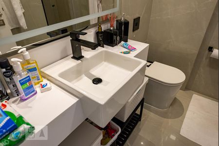 Apartamento à venda com 260m², 3 quartos e 3 vagasBanheiro Social