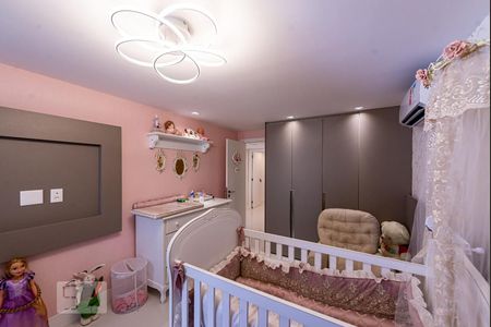 Apartamento à venda com 260m², 3 quartos e 3 vagasQuarto 2