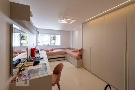 Apartamento à venda com 260m², 3 quartos e 3 vagasQuarto 1