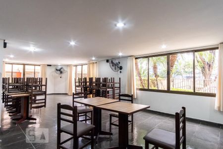 Apartamento para alugar com 60m², 3 quartos e 1 vagaÁrea comum - Salão de festas