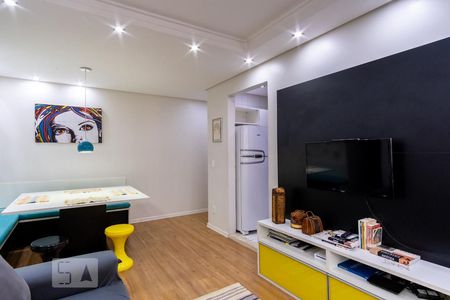 Sala de apartamento para alugar com 3 quartos, 60m² em Vila Esperança, São Paulo