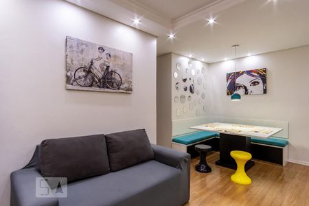 Sala de apartamento para alugar com 3 quartos, 60m² em Vila Esperança, São Paulo