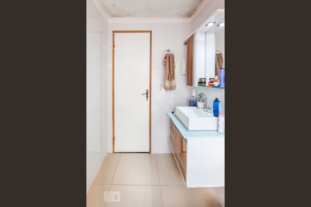 Apartamento à venda com 67m², 2 quartos e 1 vaga Apartamento à venda com 67m², 2 quartos e 1 vagaBanheiro