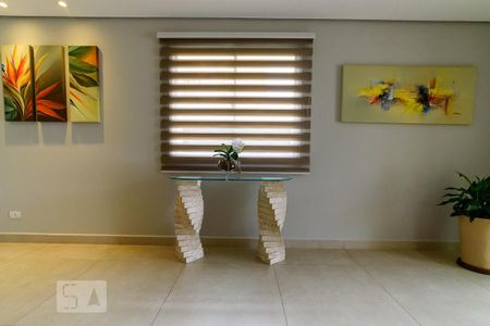 Apartamento para alugar com 80m², 2 quartos e 1 vagaHall social