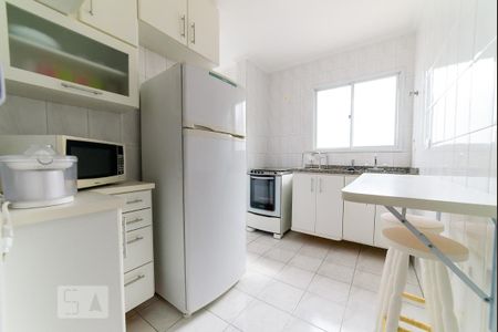 Apartamento para alugar com 80m², 2 quartos e 1 vagaCozinha 