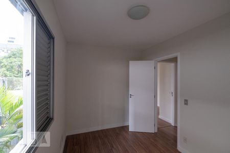 Quarto 1 de apartamento para alugar com 2 quartos, 58m² em Pinheiros, São Paulo
