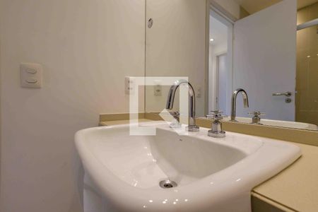 Apartamento à venda com 151m², 3 quartos e 2 vagasBanheiro Suíte 1