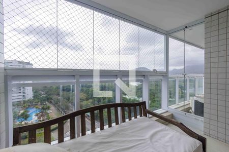 Apartamento à venda com 151m², 3 quartos e 2 vagasVaranda Suíte 2