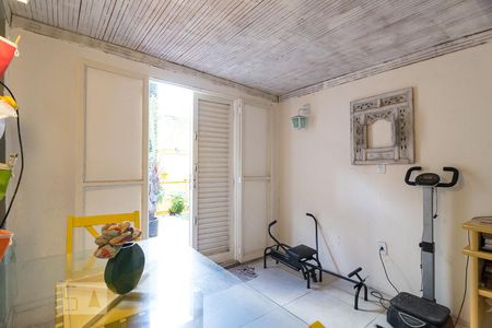 Casa para alugar com 270m², 5 quartos e 2 vagas Casa para alugar com 270m², 5 quartos e 2 vagasSala