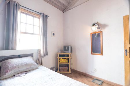 Casa para alugar com 270m², 5 quartos e 2 vagas Casa para alugar com 270m², 5 quartos e 2 vagasQuarto 2