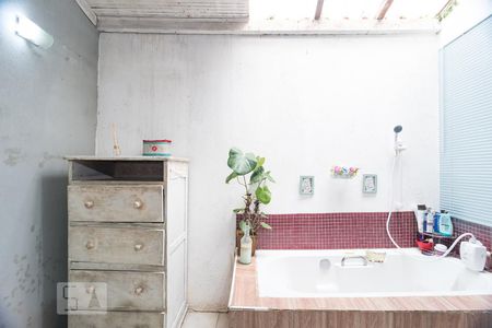 Casa para alugar com 270m², 5 quartos e 2 vagas Casa para alugar com 270m², 5 quartos e 2 vagasBanheiro da Suíte