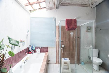 Casa para alugar com 270m², 5 quartos e 2 vagas Casa para alugar com 270m², 5 quartos e 2 vagasBanheiro da Suíte