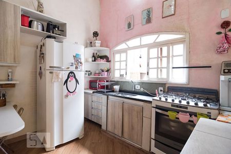 Casa para alugar com 270m², 5 quartos e 2 vagas Casa para alugar com 270m², 5 quartos e 2 vagasCozinha