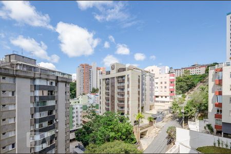 Apartamento para alugar com 60m², 2 quartos e 2 vagasVaranda da Sala