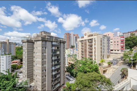 Apartamento para alugar com 60m², 2 quartos e 2 vagasSuíte