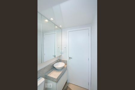 Apartamento para alugar com 60m², 2 quartos e 2 vagasBanheiro da Suíte