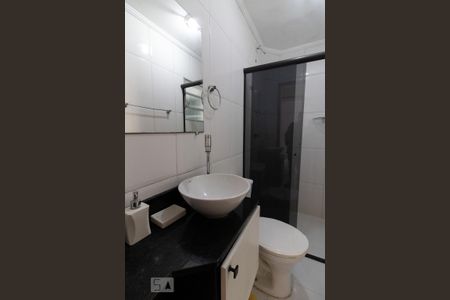 Banheiro de apartamento à venda com 1 quarto, 50m² em Jardim Dourado, Guarulhos