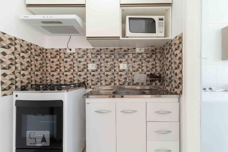 Cozinha de apartamento para alugar com 1 quarto, 25m² em Brás, São Paulo