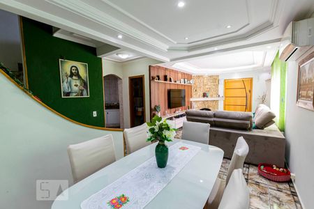 1o. Andar - Sala de casa à venda com 3 quartos, 400m² em Jardim Santa Emília, São Paulo