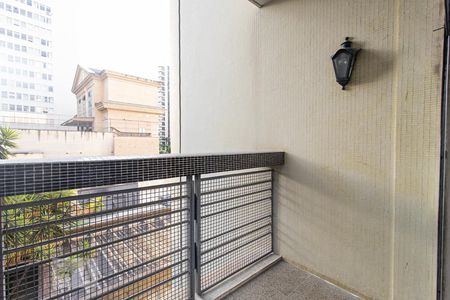 Apartamento à venda com 253m², 4 quartos e 3 vagasSacada da Suíte