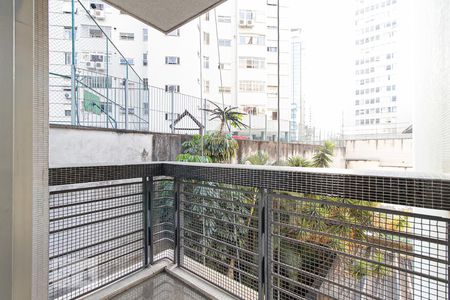 Apartamento à venda com 253m², 4 quartos e 3 vagasSacada da Suíte