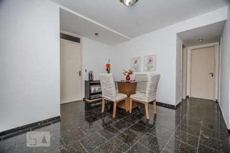 Sala de apartamento para alugar com 2 quartos, 87m² em Ingá, Niterói