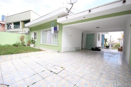 Casa à venda com 65m², 2 quartos e 3 vagas Casa à venda com 65m², 2 quartos e 3 vagasGaragem e Jardim