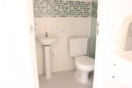 Banheiro de kitnet/studio para alugar com 1 quarto, 30m² em Vila Moraes, São Paulo